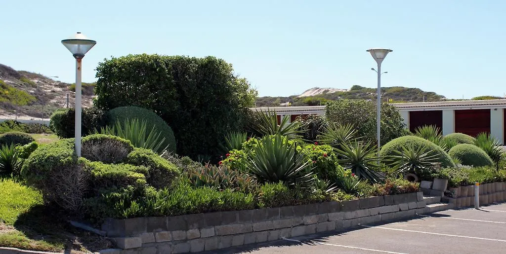 7 Views Self Catering Beachfront Apartment Bloubergstrand